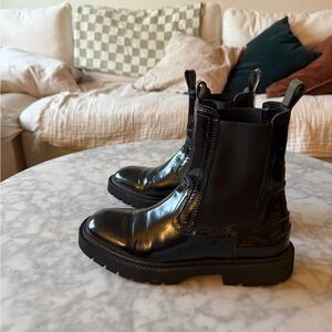Zara black genuine leather Chelsea Boots